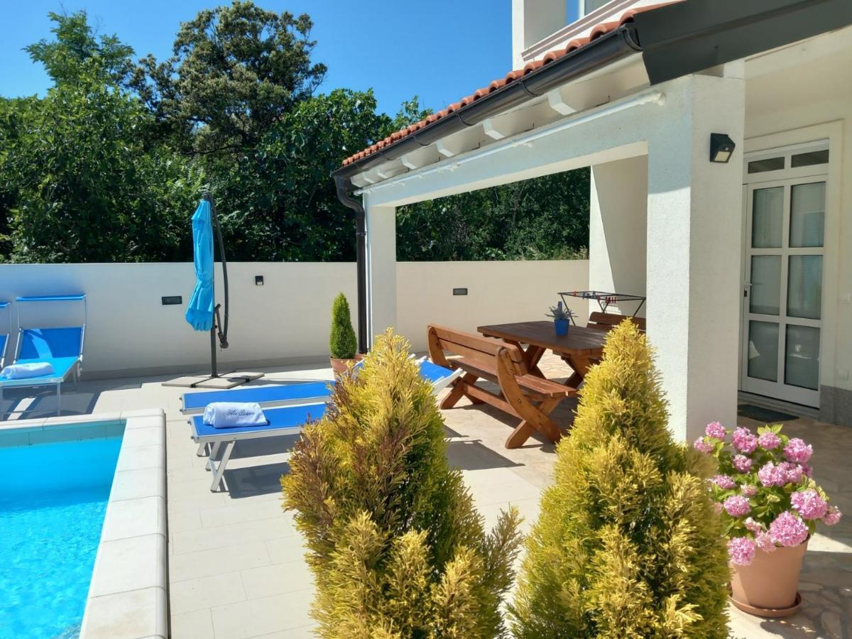 Villa Bianca - Apartment With Private Pool Privlaka  Exterior foto